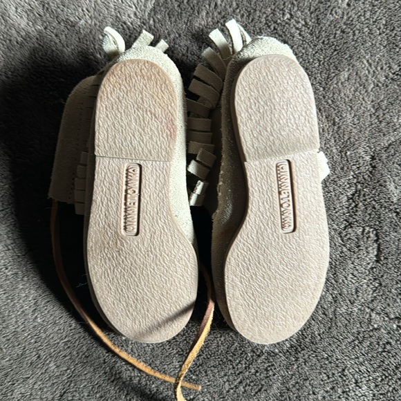 Minnetonka Fringed Moccasins - Picture 2 of 3